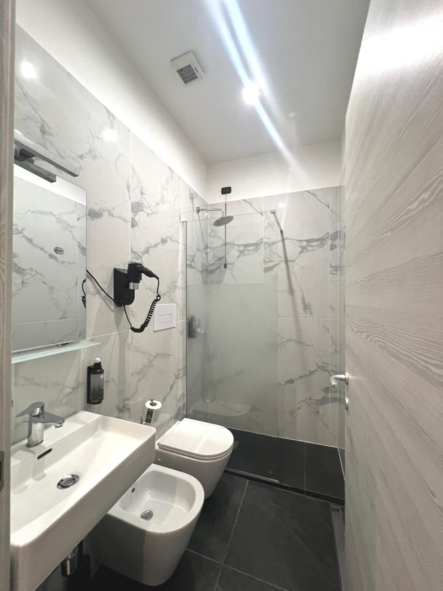 Hotel Sara 밀라노 외부 사진